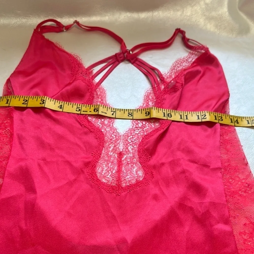 Elegant Red Lace Chemise